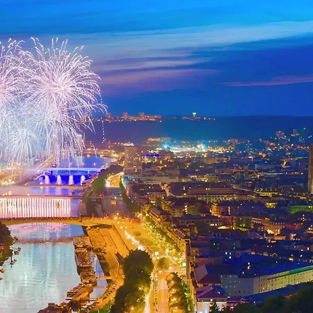 Апартаменти Jungle - Atypique - Spacieux - Wifi - Tv 4k - Vue Sur - Confort