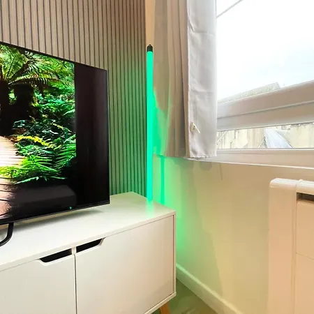 Jungle - Atypique - Spacieux - Wifi - Tv 4k - Vue Sur - Confort Apartment